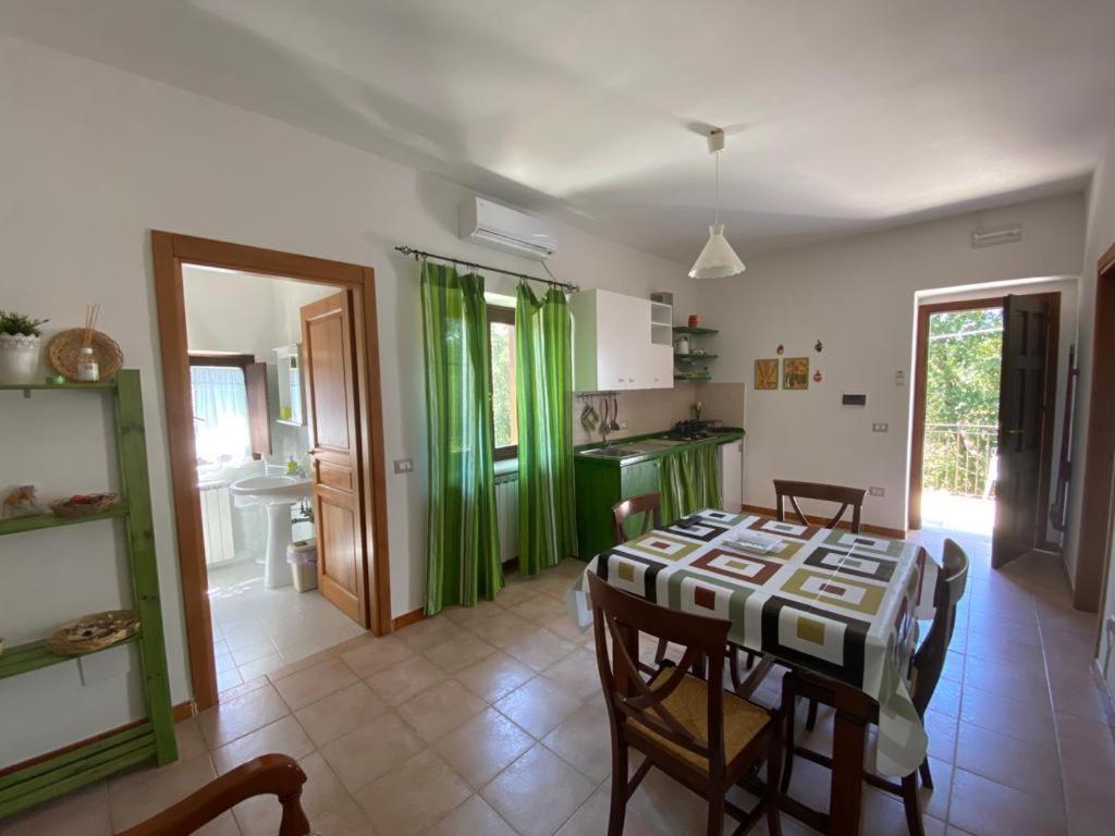 Borgo Patierno Guest House Conca della Campania Bagian luar foto