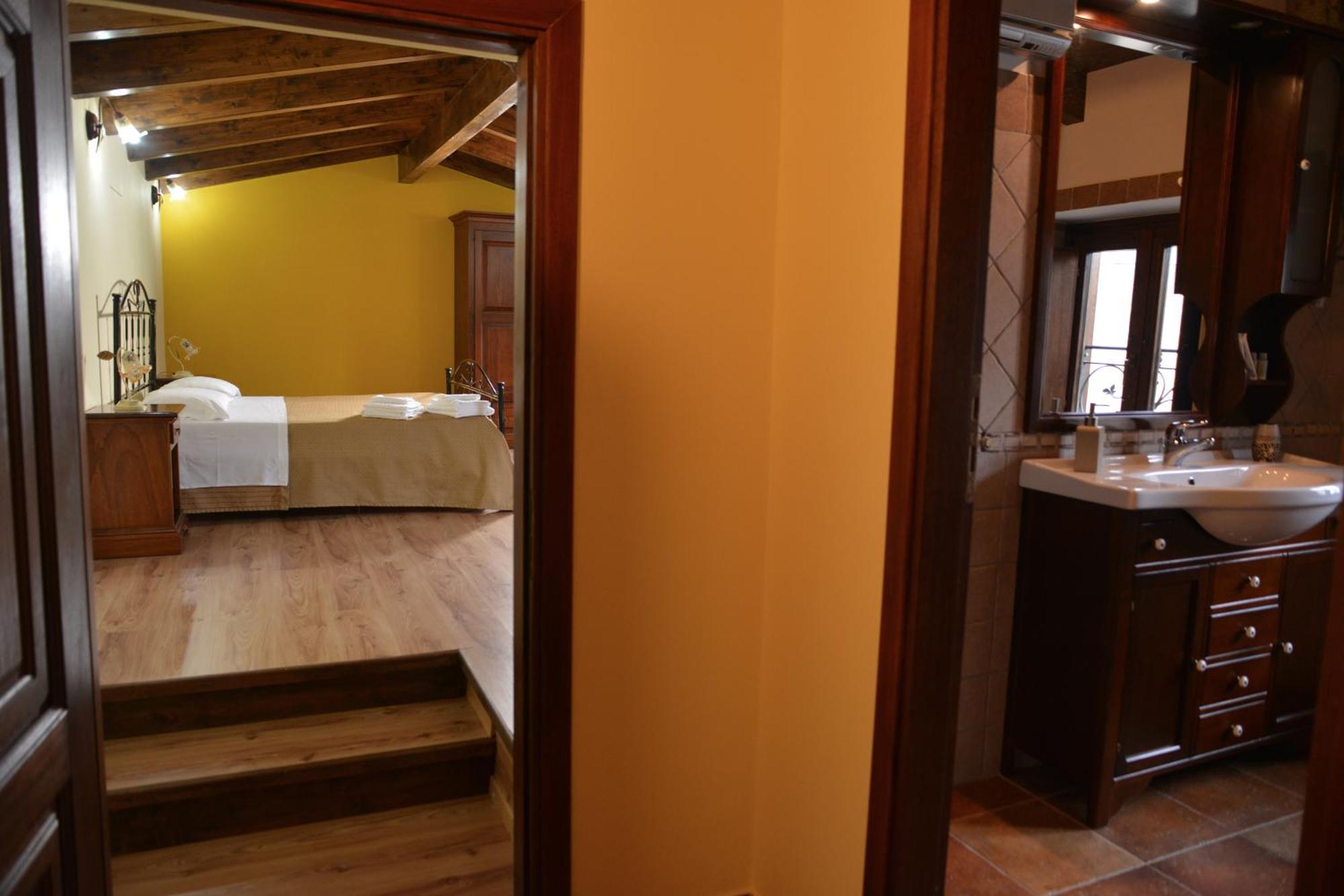 Borgo Patierno Guest House Conca della Campania Bagian luar foto