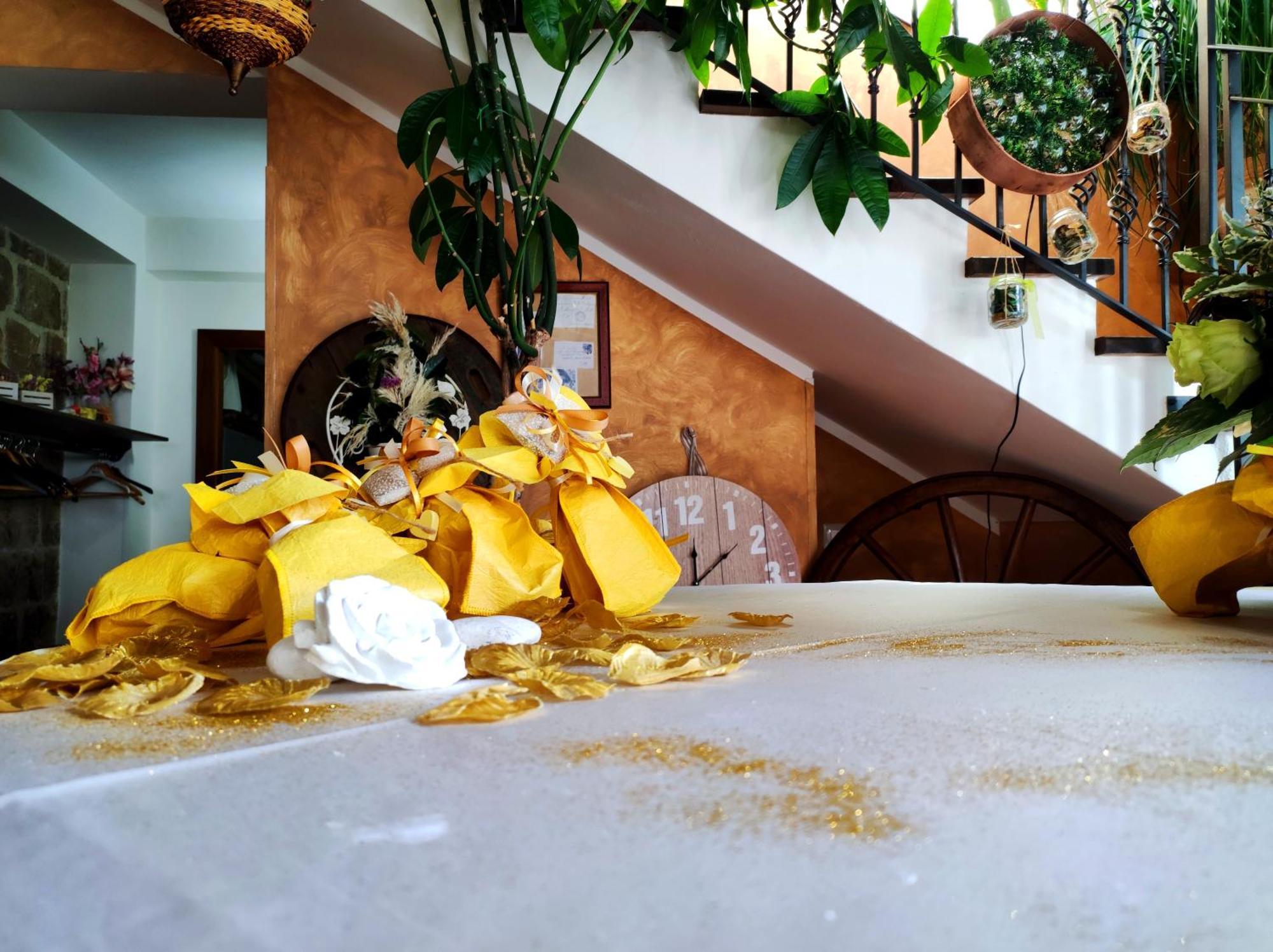 Borgo Patierno Guest House Conca della Campania Bagian luar foto