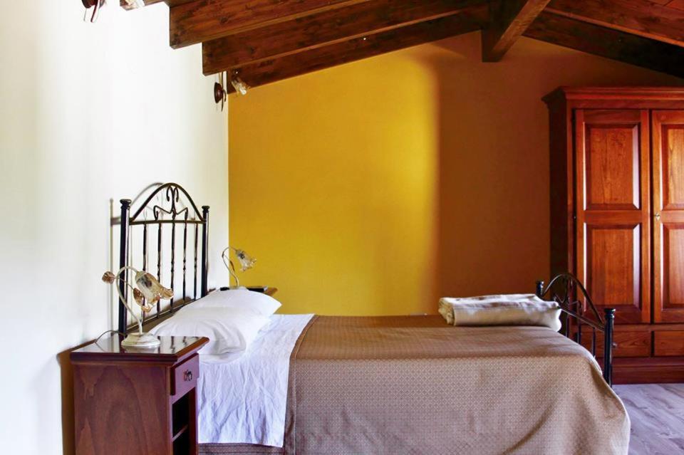 Borgo Patierno Guest House Conca della Campania Bagian luar foto