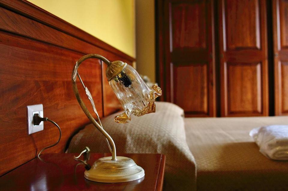Borgo Patierno Guest House Conca della Campania Bagian luar foto