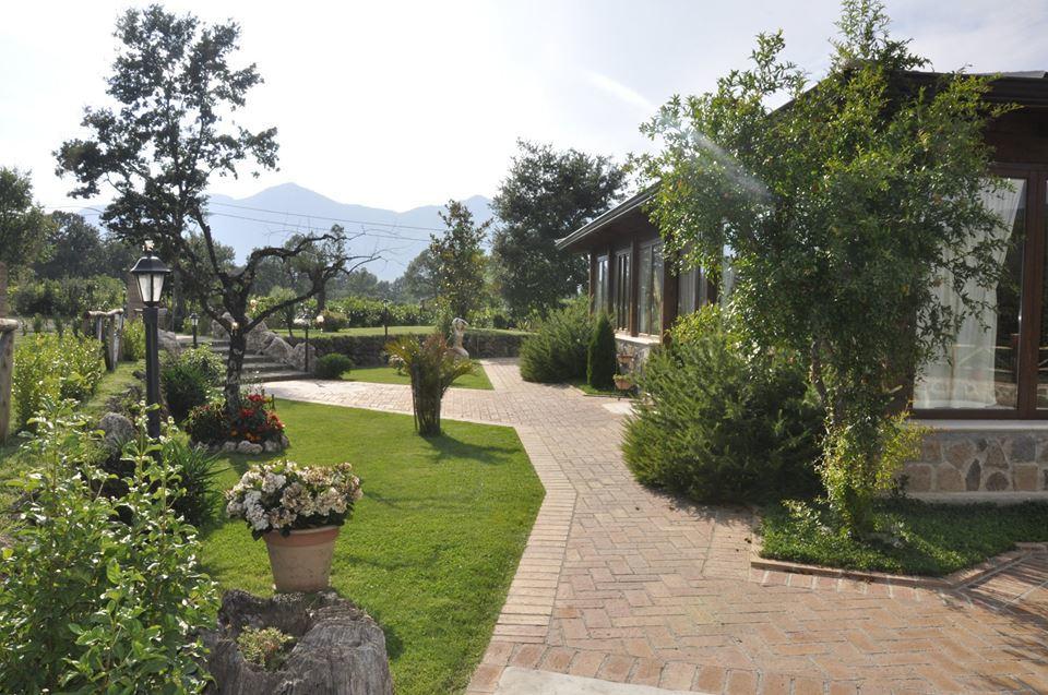 Borgo Patierno Guest House Conca della Campania Bagian luar foto