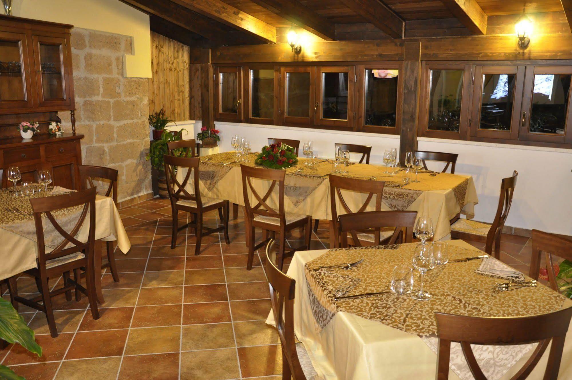 Borgo Patierno Guest House Conca della Campania Bagian luar foto