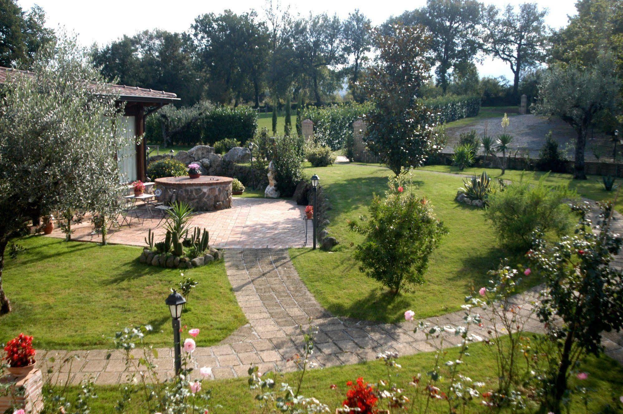 Borgo Patierno Guest House Conca della Campania Bagian luar foto